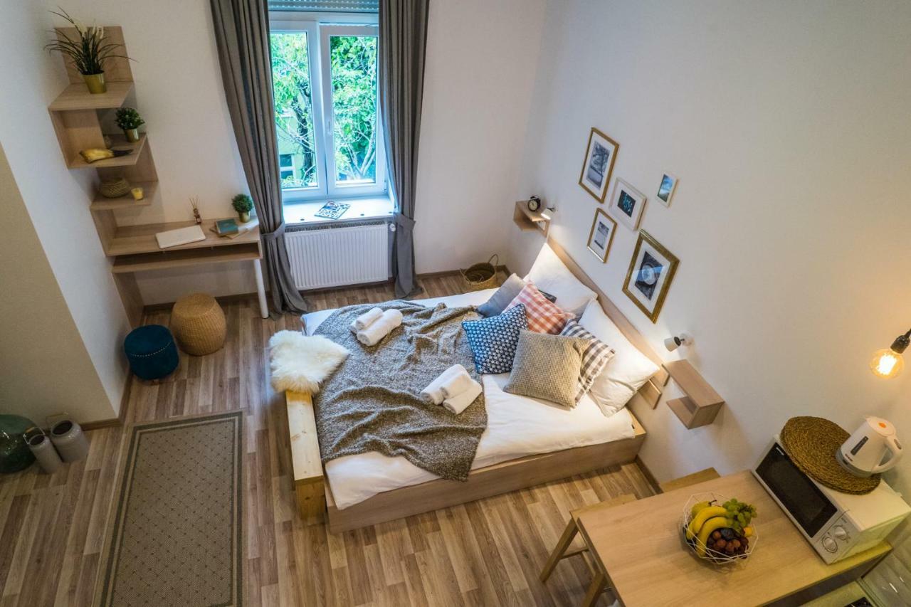 Apartments Industrial Nordic 자그레브 외부 사진